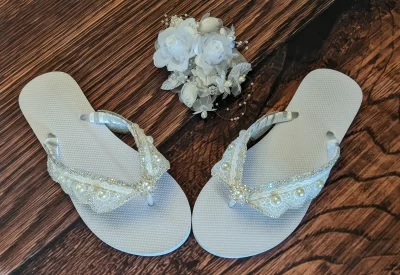 inexpensive flip flops for wedding